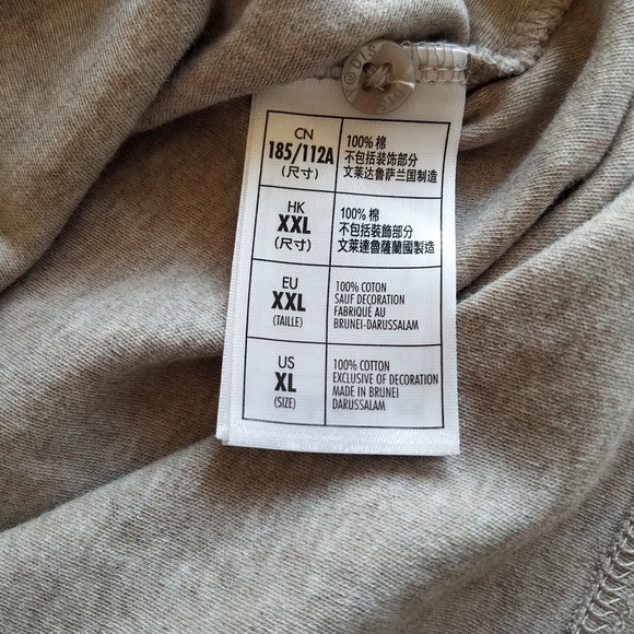 Disney Parks Men's Polo Shirt Mickey Mouse Embroidered Size XL - Picture 6 of 6